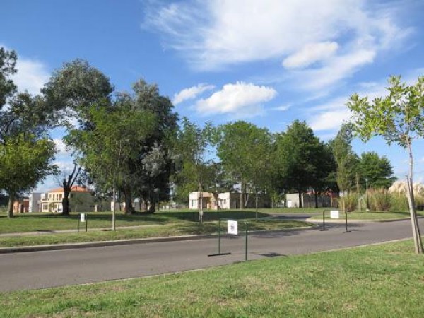 LOTE EN PILAR DEL ESTE