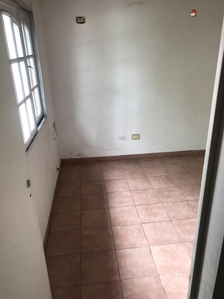 DUPLEX TRES AMBIENTES ALQUILER EN JOSE C. PAZ BARRIO VILLA IGLESIAS