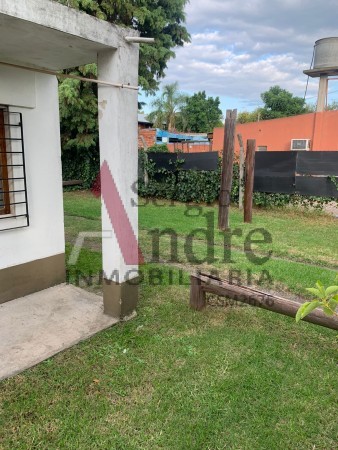 CASA EN GRAND BOURG CALLE TRIUNVIRATO 882 (100M DE RUTA 8)