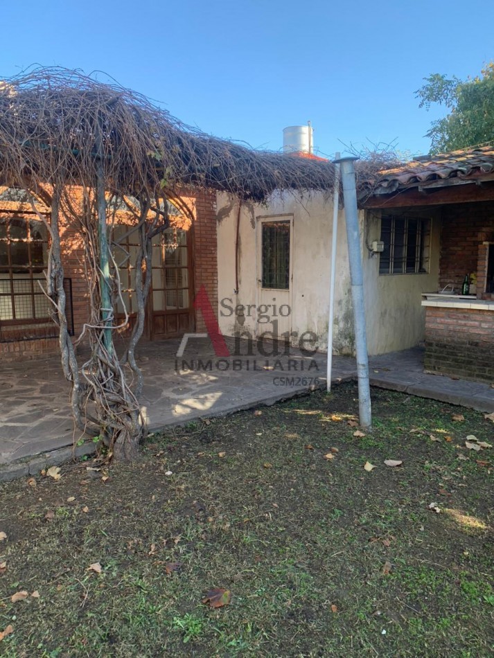 CASA EN VENTA (2 DORMITORIOS) JOSE C PAZ BARRIO ALBERDI