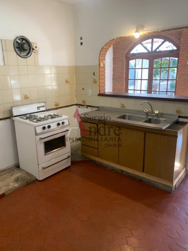 CASA EN VENTA (2 DORMITORIOS) JOSE C PAZ BARRIO ALBERDI