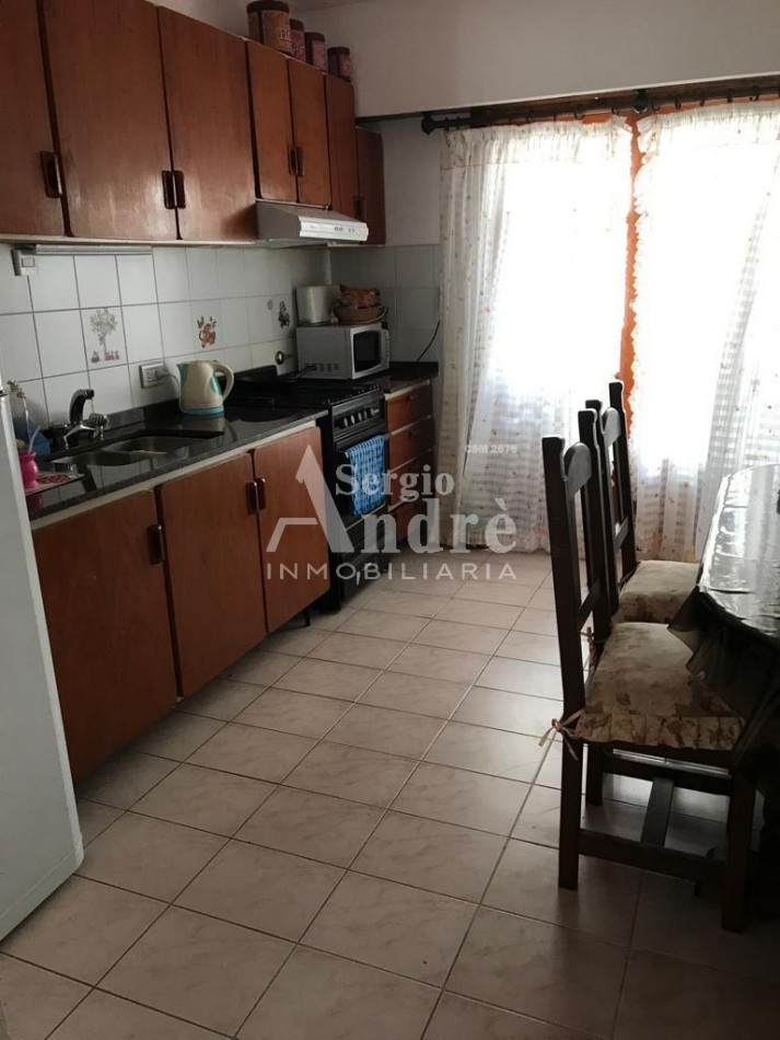 DEPARTAMENTO 3 AMBIENTES CON COCHERA VENTA VILLA GESEL 