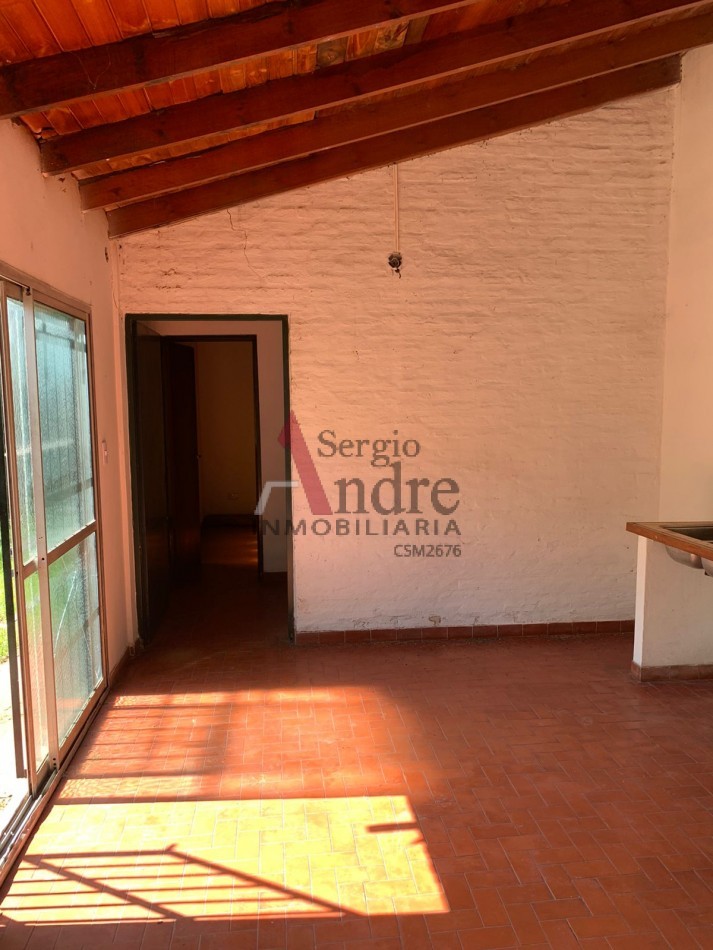 Casa en VENTA con quincho y pileta; BarrioTrujuy San Miguel