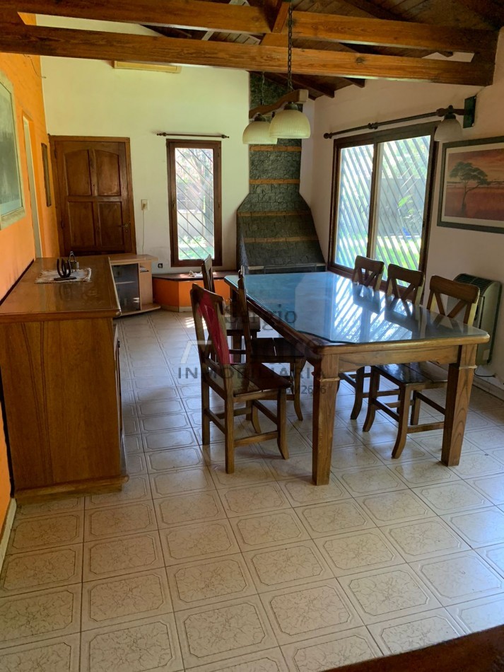 Casa en VENTA con quincho y pileta; BarrioTrujuy San Miguel