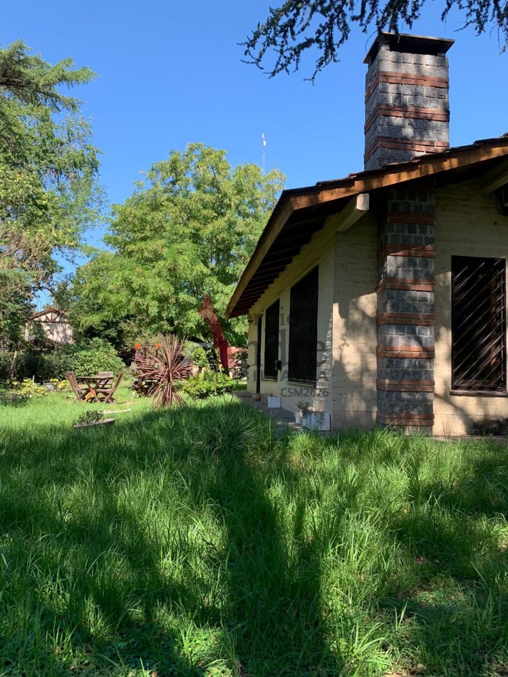 Casa en VENTA con quincho y pileta; BarrioTrujuy San Miguel