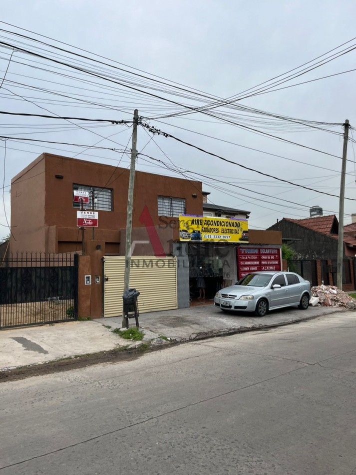 CASA EN DOS PLANTAS CALLE LISANDRO DE LA TORRE 75 / BARRIO VILLA IGLESIAS JOSE C PAZ