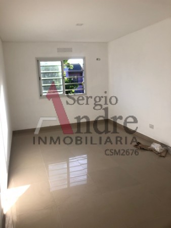 DUPLEX DE CATEGORIA DOS DORMITORIOS CALLE CASTELAR 3159 ENTRE LAS DELICIAS Y LETONIA SAN MIGUEL