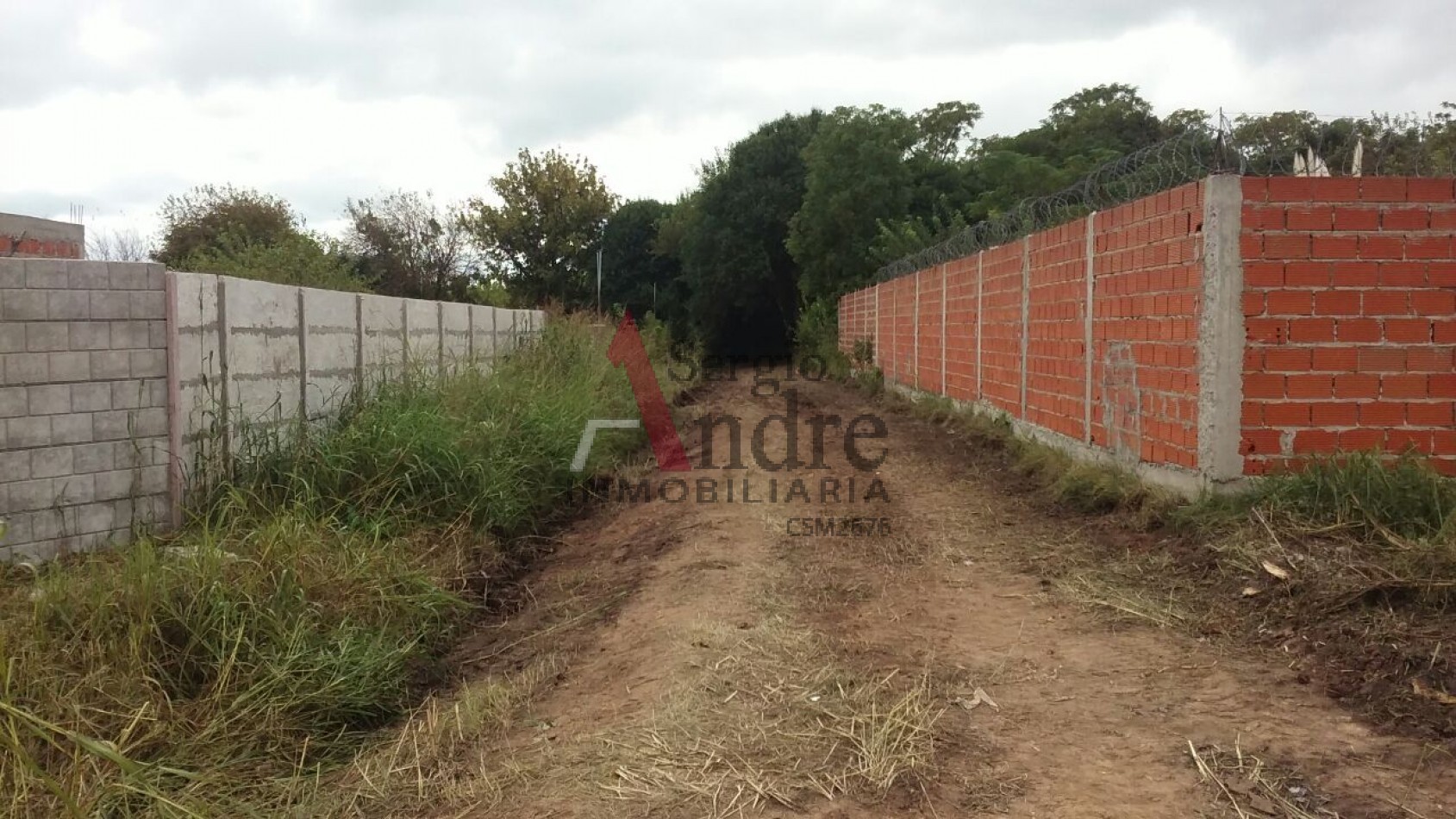 LOTE EN VENTA LAS ORQUIDEAS BARRIO LAMBERTUCCI ESCOBAR