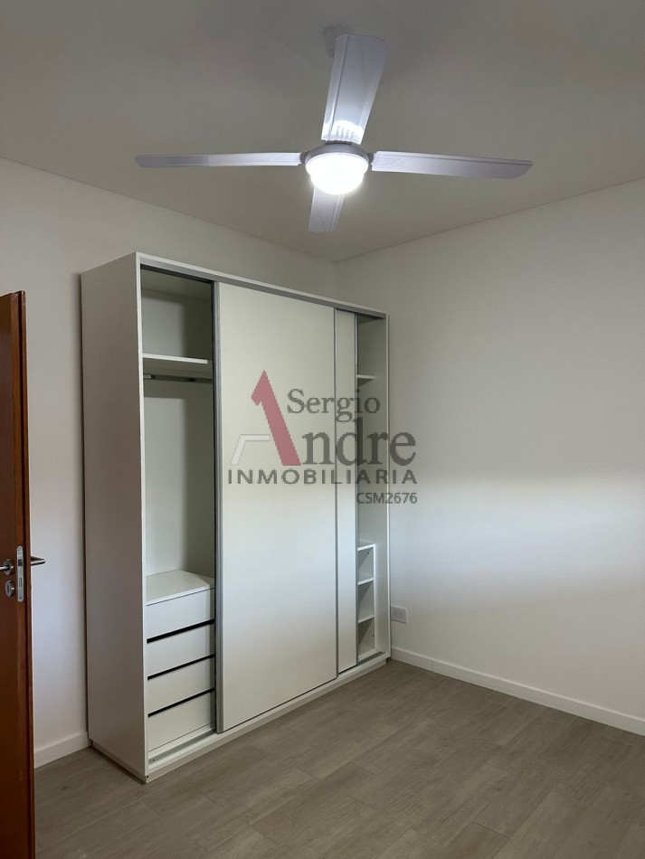 DOS AMBIENTES (CATEGORIA) CALLE URQUIZA 2264 ESQUINA IRIGOIN SIN EXPENSAS SAN MIGUEL