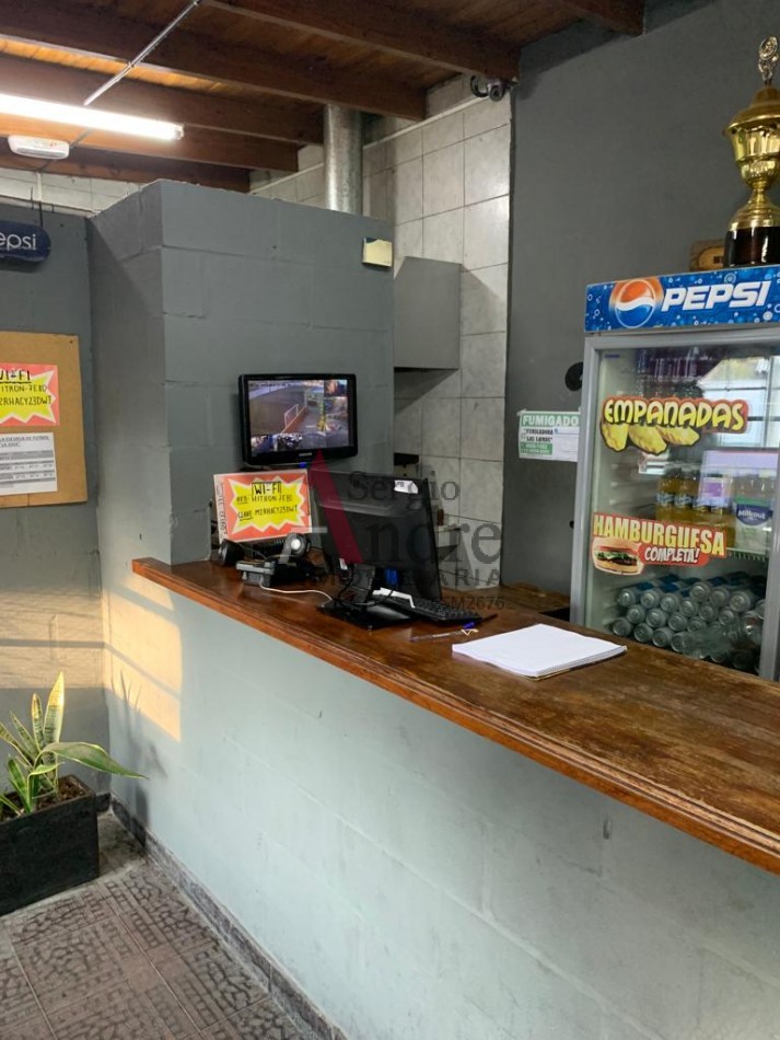 VENTA PROPIEDAD + FONDO DE COMERCIO CALLE BALCARSE 1688 (PREDIO CANCHAS DE FUTBOL)  SAN MIGUEL