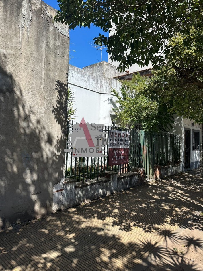 CASA EN VENTA MICROCENTRO ZONIFICACION MI1- APTA INVERSOR/DESARROLLADOR CALLE ROCA 1139 entre Av Pte Peron y Paunero