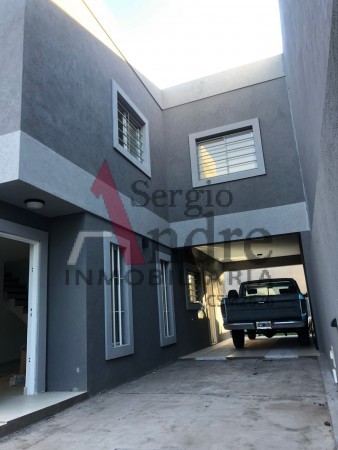 DUPLEX DE CATEGORIA DOS DORMITORIOS CALLE CASTELAR 3159 ENTRE LAS DELICIAS Y LETONIA SAN MIGUEL