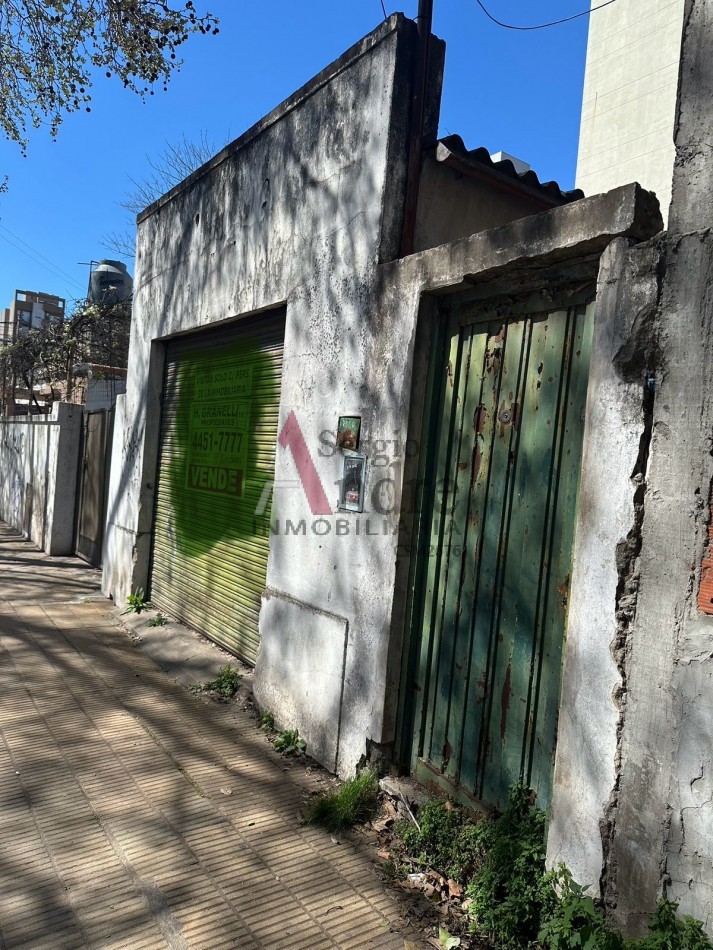CASA EN VENTA MICROCENTRO ZONIFICACION MI1- APTA INVERSOR/DESARROLLADOR CALLE ROCA 1139 entre Av Pte Peron y Paunero