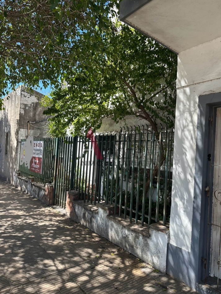 CASA EN VENTA MICROCENTRO ZONIFICACION MI1- APTA INVERSOR/DESARROLLADOR CALLE ROCA 1139 entre Av Pte Peron y Paunero
