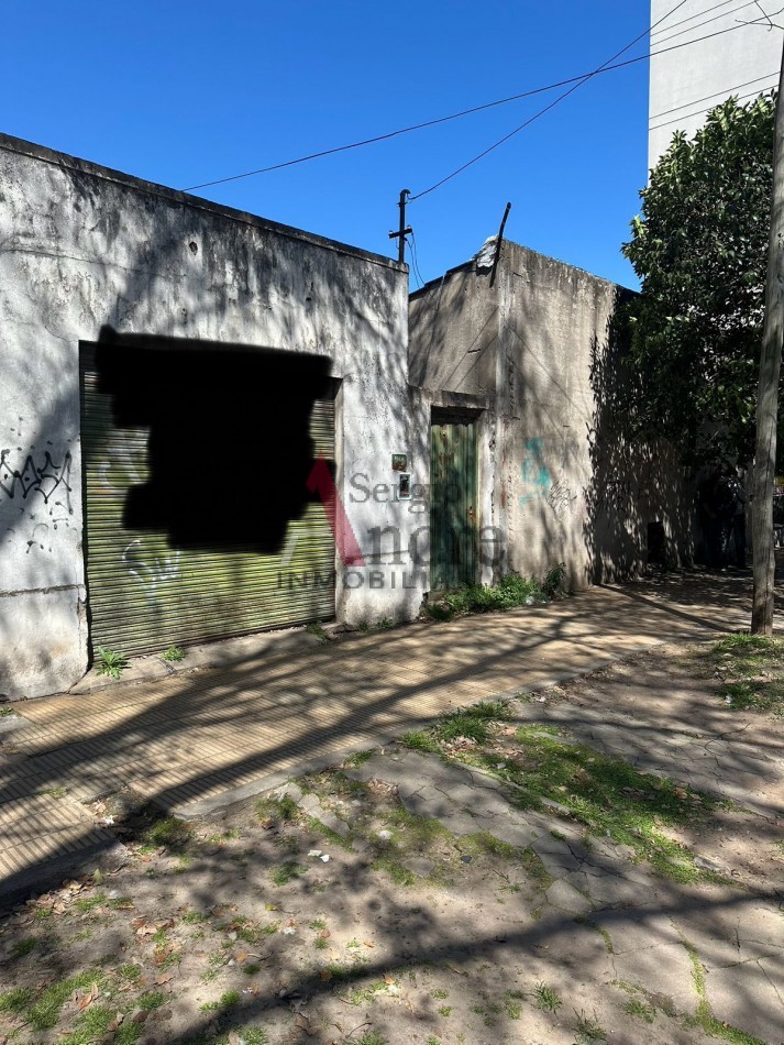 CASA EN VENTA MICROCENTRO ZONIFICACION MI1- APTA INVERSOR/DESARROLLADOR CALLE ROCA 1139 entre Av Pte Peron y Paunero