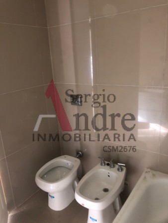 DUPLEX DE CATEGORIA DOS DORMITORIOS CALLE CASTELAR 3159 ENTRE LAS DELICIAS Y LETONIA SAN MIGUEL
