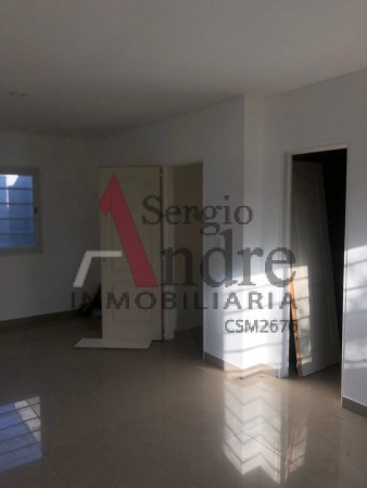 DUPLEX DE CATEGORIA DOS DORMITORIOS CALLE CASTELAR 3159 ENTRE LAS DELICIAS Y LETONIA SAN MIGUEL