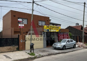 CASA EN DOS PLANTAS CALLE LISANDRO DE LA TORRE 75 / BARRIO VILLA IGLESIAS JOSE C PAZ