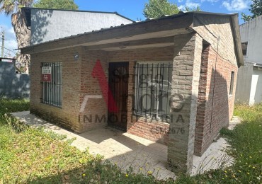 CASA Y DOS DUPLEX, APTO INVERSORES, MAR DEL TUYU, CALLE 90 AL 363 ENTRE CALLES 3 Y 4 